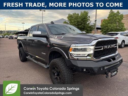 2020 RAM 2500 Laramie Crew Cab 4X4 6'4' Box