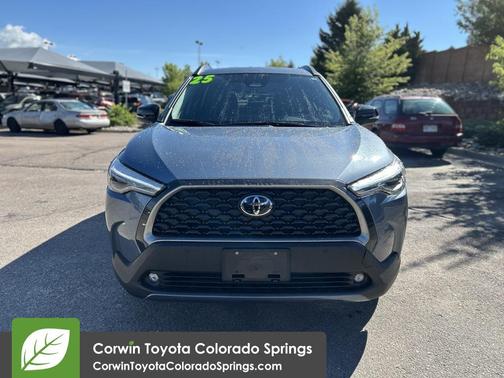 2025 Toyota Corolla Cross XLE