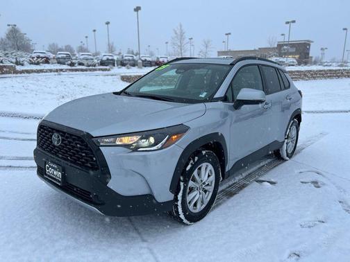 2023 Toyota Corolla Cross LE