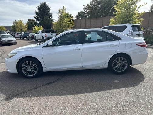 2015 Toyota Camry SE