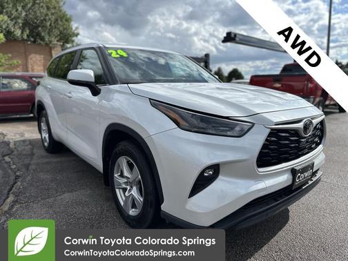 2024 Toyota Highlander LE I4
