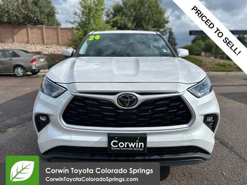 2024 Toyota Highlander LE I4