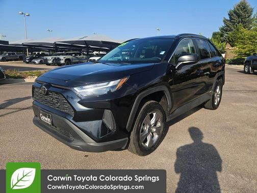 2025 Toyota RAV4 Hybrid LE