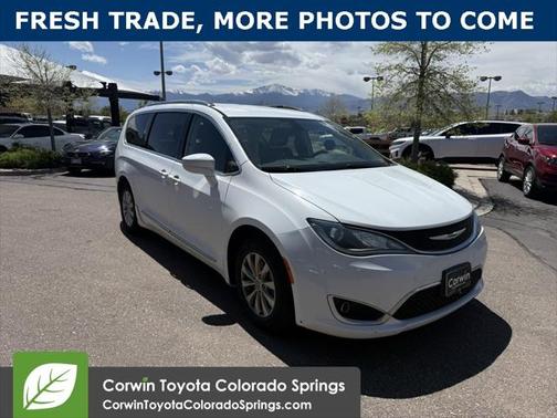 2018 Chrysler Pacifica Touring-L