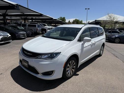 2018 Chrysler Pacifica Touring-L