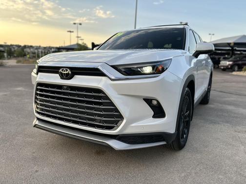 2024 Toyota Grand Highlander Hybrid Limited MAX