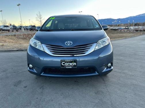 2016 Toyota Sienna XLE Premium