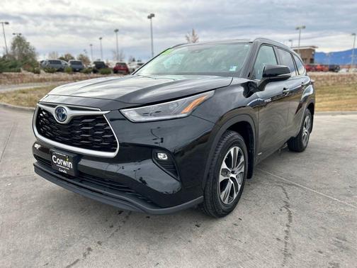 2021 Toyota Highlander Hybrid XLE