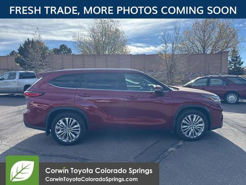 2023 Toyota Highlander Platinum