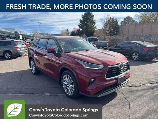 2023 Toyota Highlander Platinum