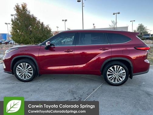 2023 Toyota Highlander Platinum