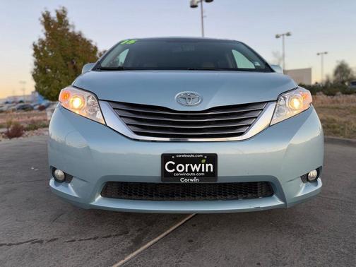 2015 Toyota Sienna SE