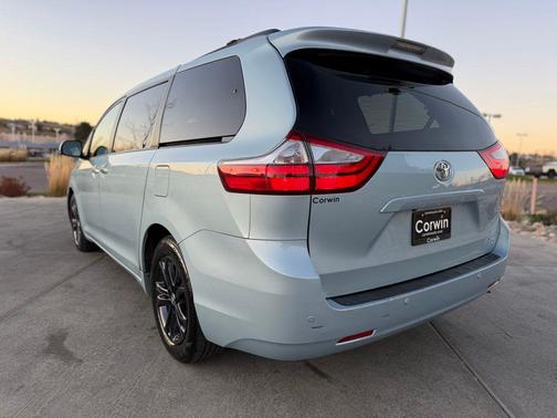 2015 Toyota Sienna SE