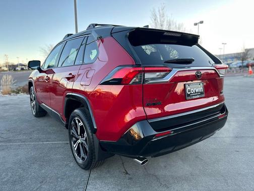 2025 Toyota RAV4 Hybrid SE