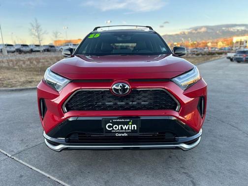 2025 Toyota RAV4 Hybrid SE