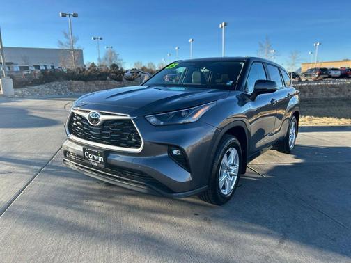 2023 Toyota Highlander LE I4