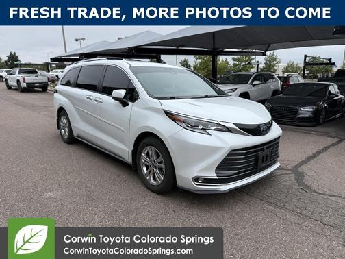 2022 Toyota Sienna Platinum 7 Passenger