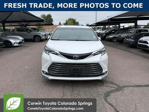 2022 Toyota Sienna Platinum 7 Passenger