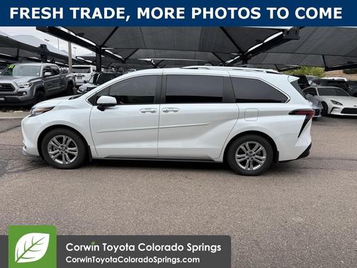 2022 Toyota Sienna Platinum 7 Passenger