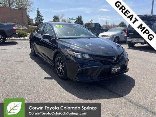 2022 Toyota Camry SE