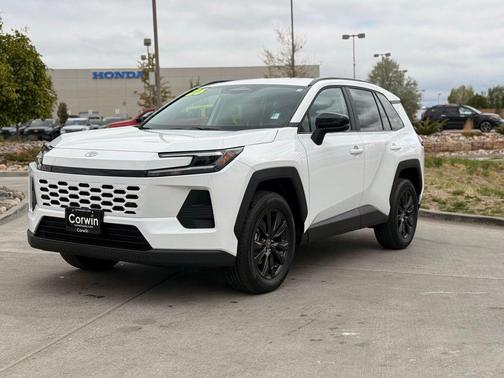 Ice Cap 2026 Toyota RAV4 XLE Premium