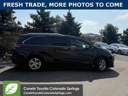 2024 Toyota Sienna Platinum 7 Passenger