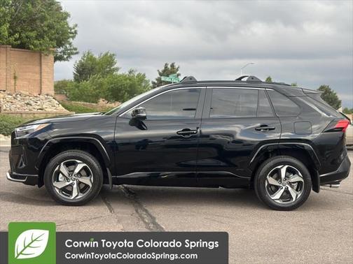 2025 Toyota RAV4 Hybrid SE