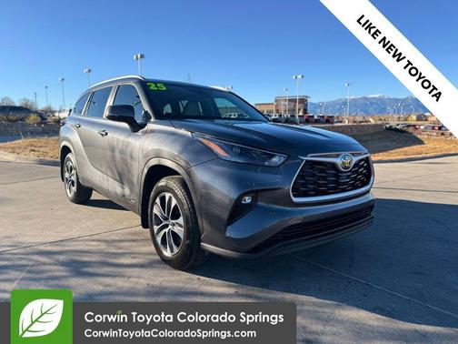 2025 Toyota Highlander Hybrid XLE