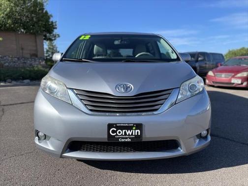 2012 Toyota Sienna XLE