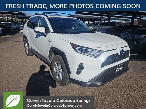 2020 Toyota RAV4 Hybrid XLE