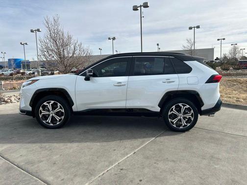 2025 Toyota RAV4 Hybrid SE