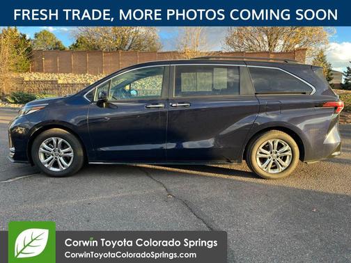 2023 Toyota Sienna XSE 7 Passenger