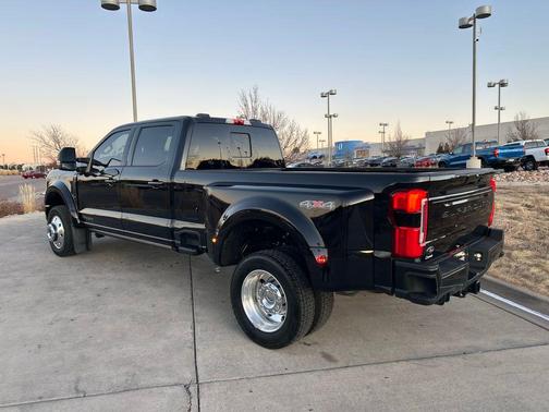 2025 Ford F-450 Platinum