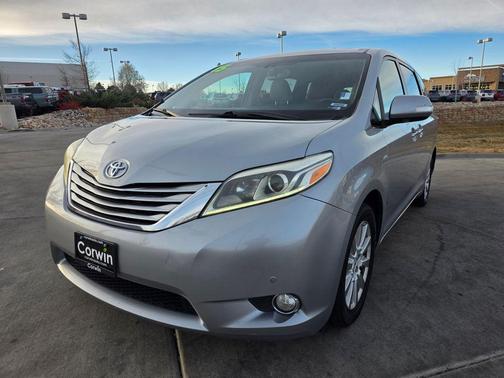 2017 Toyota Sienna Limited Premium