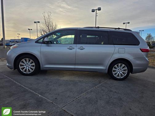 2017 Toyota Sienna Limited Premium
