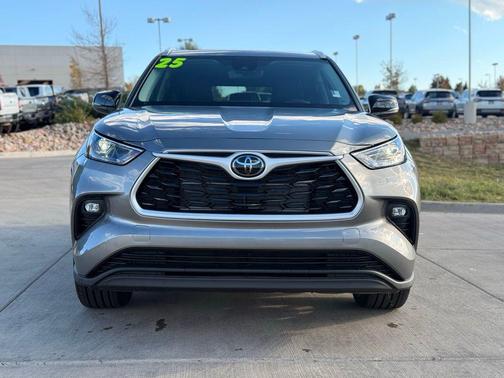 2025 Toyota Highlander Hybrid XLE