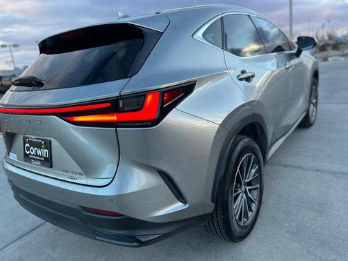 2024 Lexus NX 350h Premium