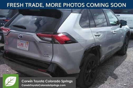 2024 Toyota RAV4 Hybrid SE