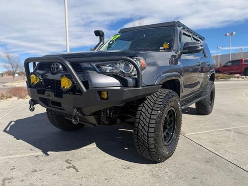 2017 Toyota 4Runner SR5 Premium