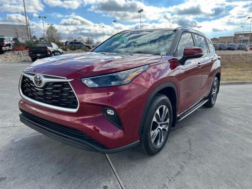 2026 Toyota Highlander XLE