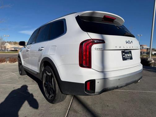 2024 Kia Telluride S