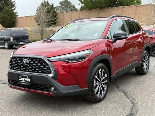 2025 Toyota Corolla Cross XLE