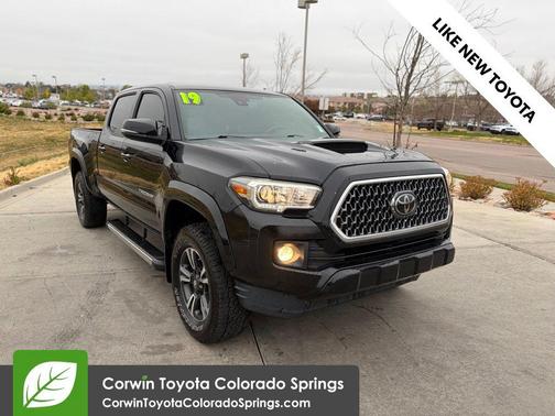 Midnight Black Metallic 2019 Toyota Tacoma TRD Sport