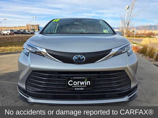 2023 Toyota Sienna XLE