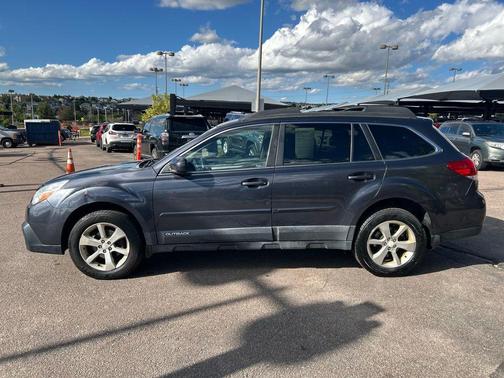 2013 Subaru Outback 2.5i Premium