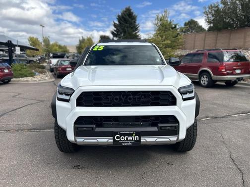 2025 Toyota 4Runner Hybrid Trailhunter