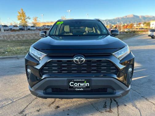 2020 Toyota RAV4 XLE