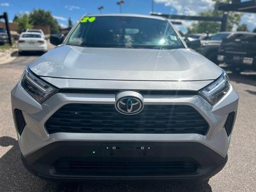 2024 Toyota RAV4 LE
