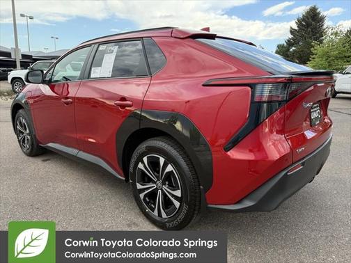 2025 Toyota bZ4X XLE