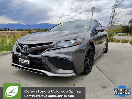 2024 Toyota Camry Hybrid SE